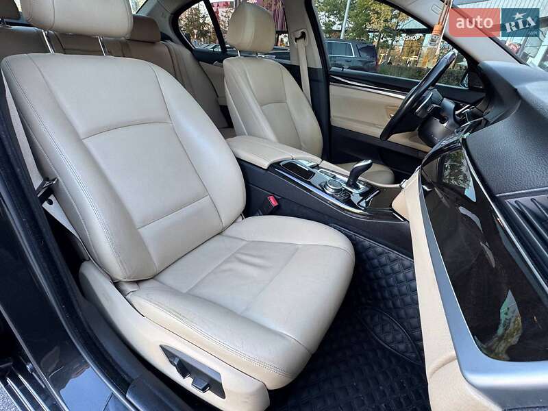 Седан BMW 5 Series 2015 в Киеве