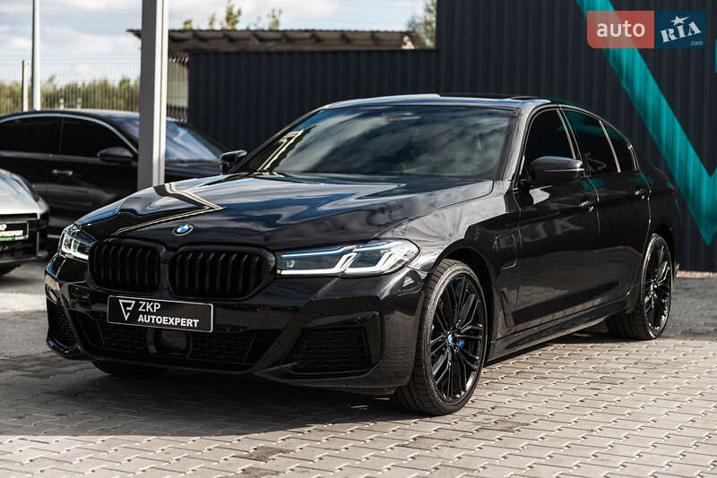 Седан BMW 5 Series 2021 в Мукачевому