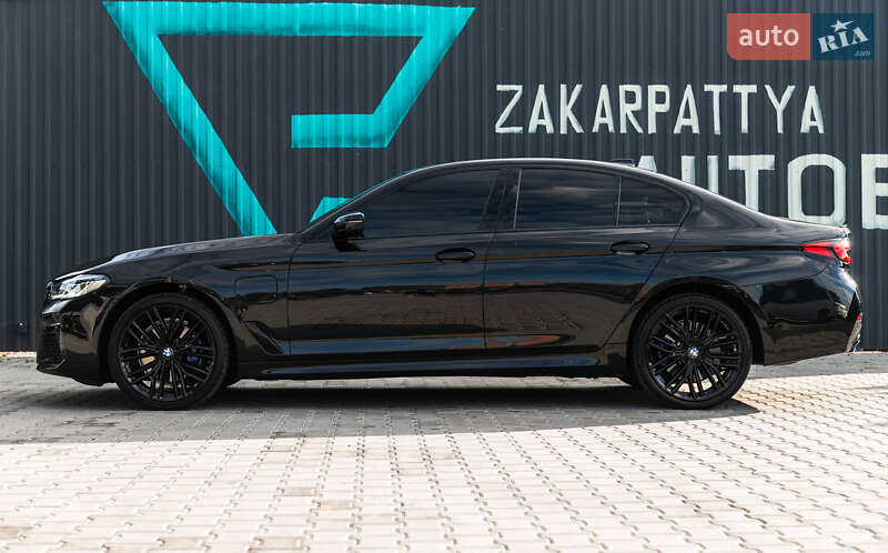 Седан BMW 5 Series 2021 в Мукачевому