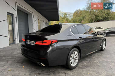 Седан BMW 5 Series 2017 в 
