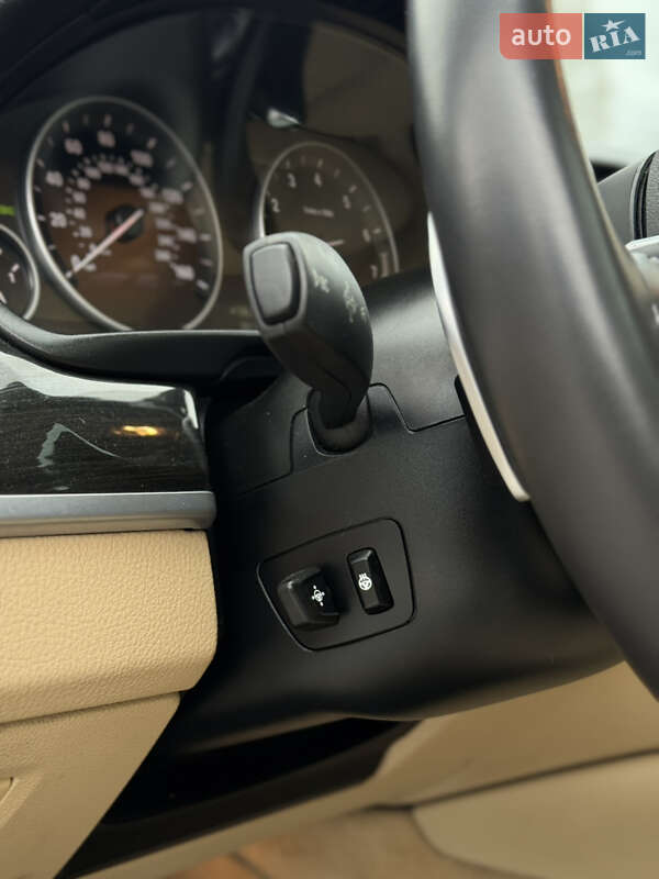 Седан BMW 5 Series 2012 в Черновцах