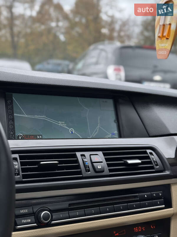 Седан BMW 5 Series 2012 в Черновцах