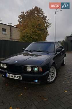 Седан BMW 5 Series 1992 в Львове