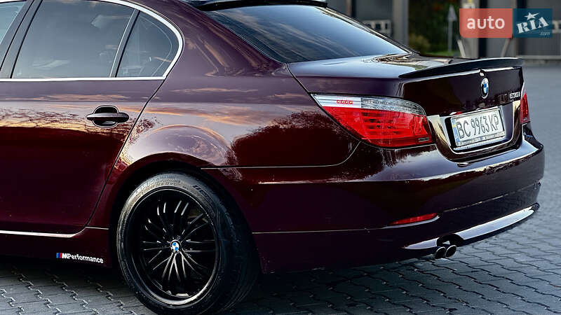 Седан BMW 5 Series 2008 в Зборове