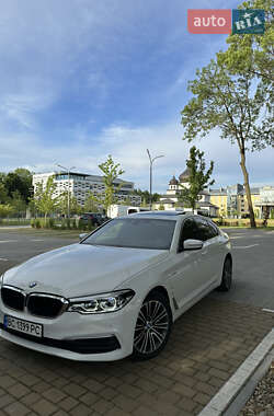 Седан BMW 5 Series 2019 в Львове