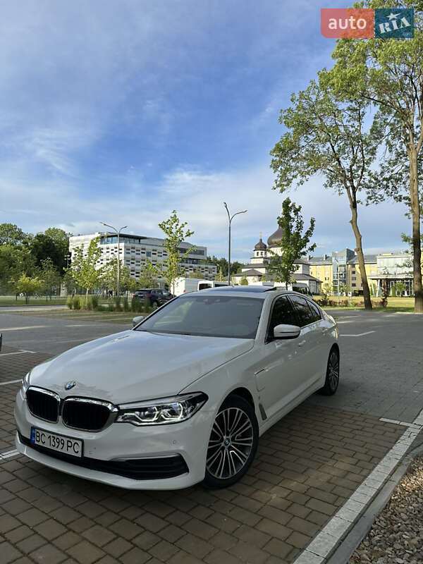 BMW 5 Series 2019