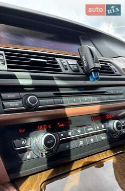 Седан BMW 5 Series 2012 в 