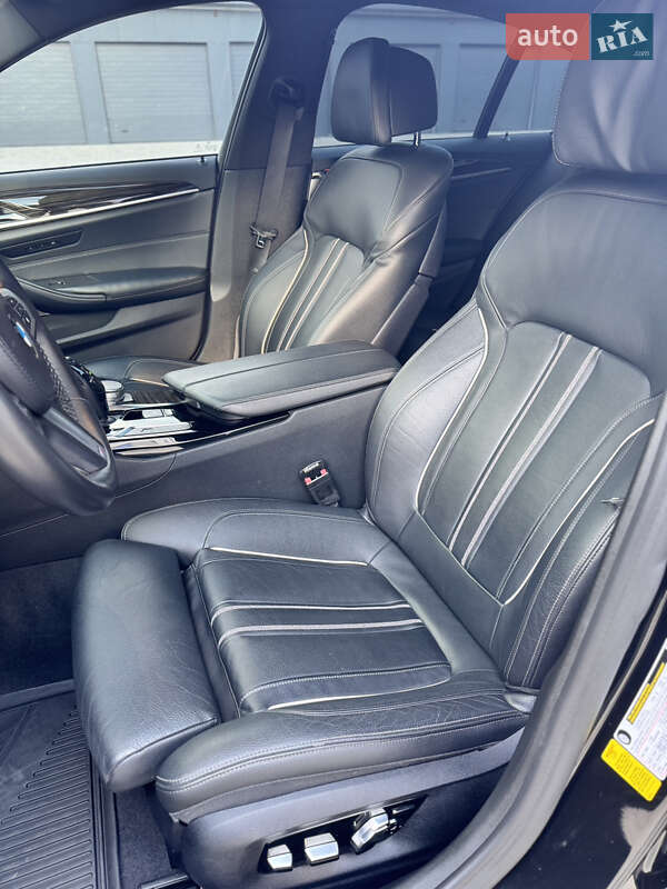 Седан BMW 5 Series 2018 в Дніпрі