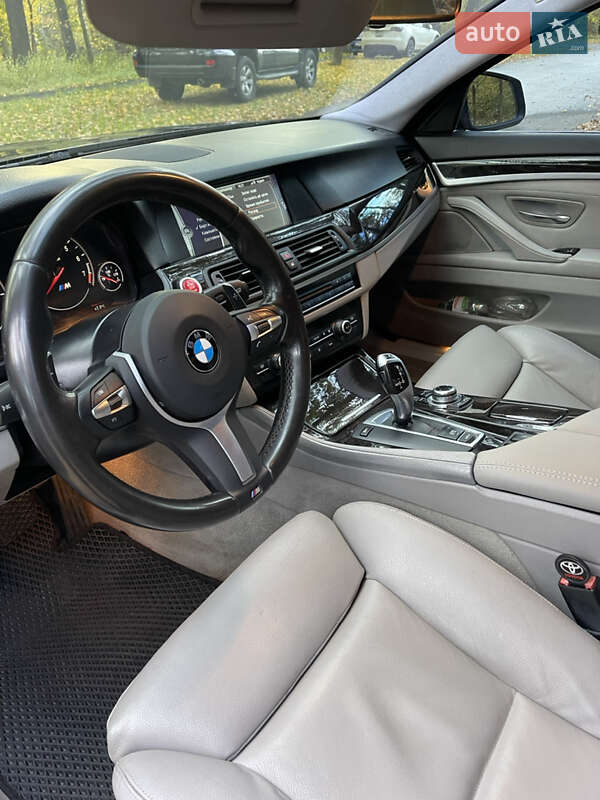 Седан BMW 5 Series 2011 в Харькове