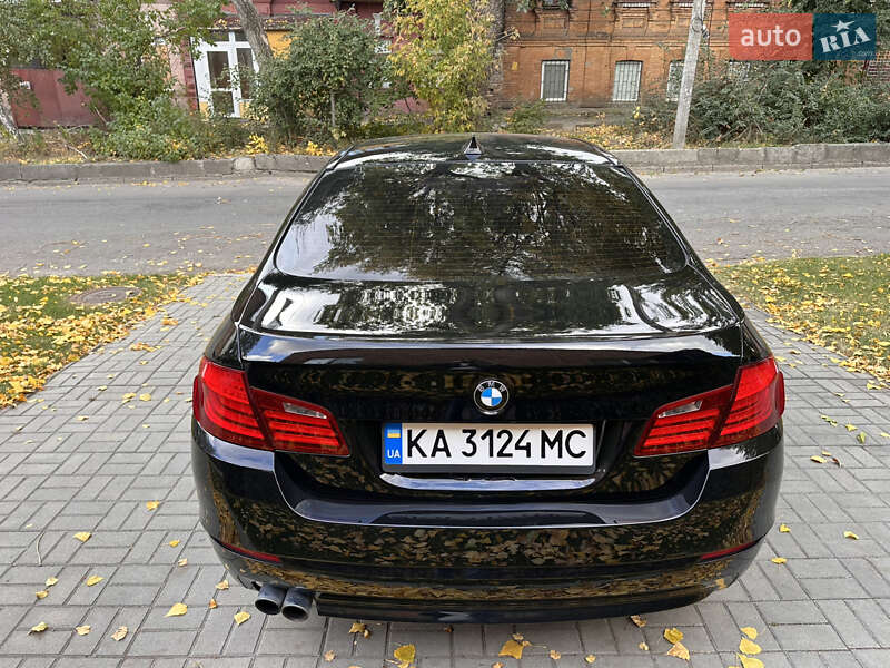 Седан BMW 5 Series 2011 в Дніпрі