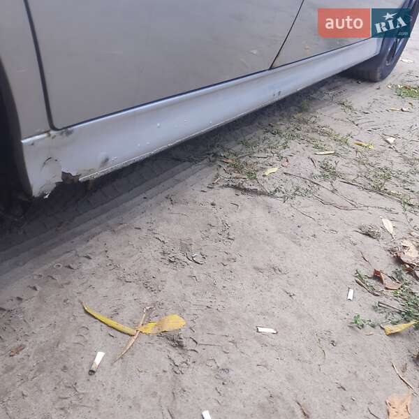 Седан BMW 5 Series 1999 в Горішніх Плавнях