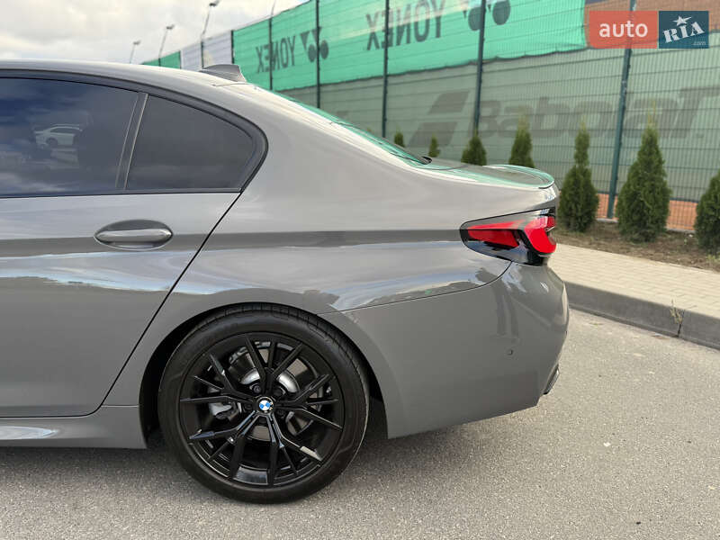 Седан BMW 5 Series 2020 в Киеве