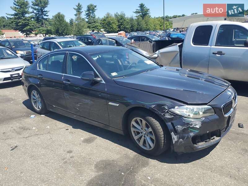 Седан BMW 5 Series 2016 в Львове