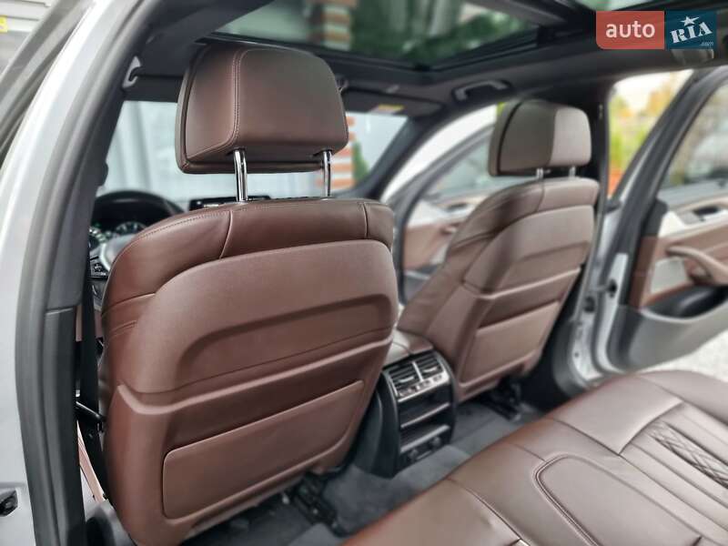 Универсал BMW 5 Series 2018 в Киеве