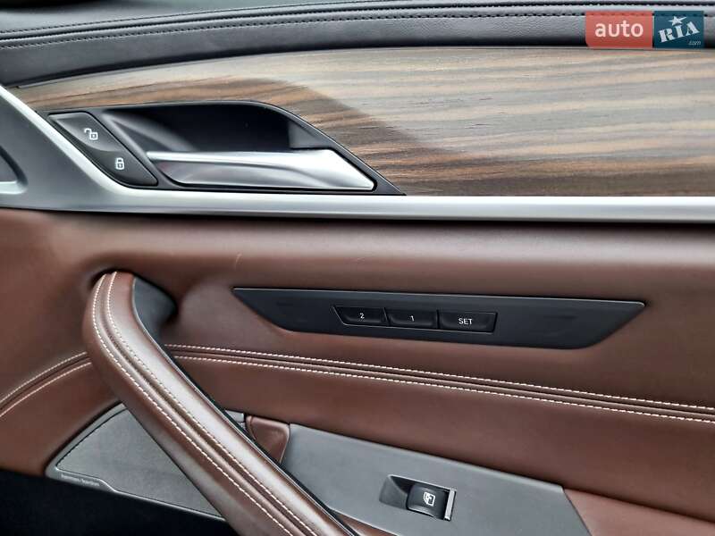 Универсал BMW 5 Series 2018 в Киеве