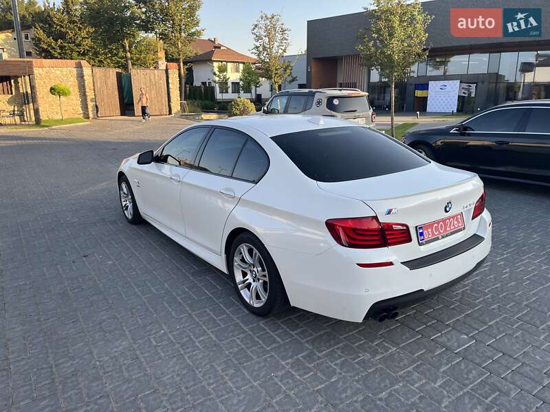 Седан BMW 5 Series 2012 в Львове