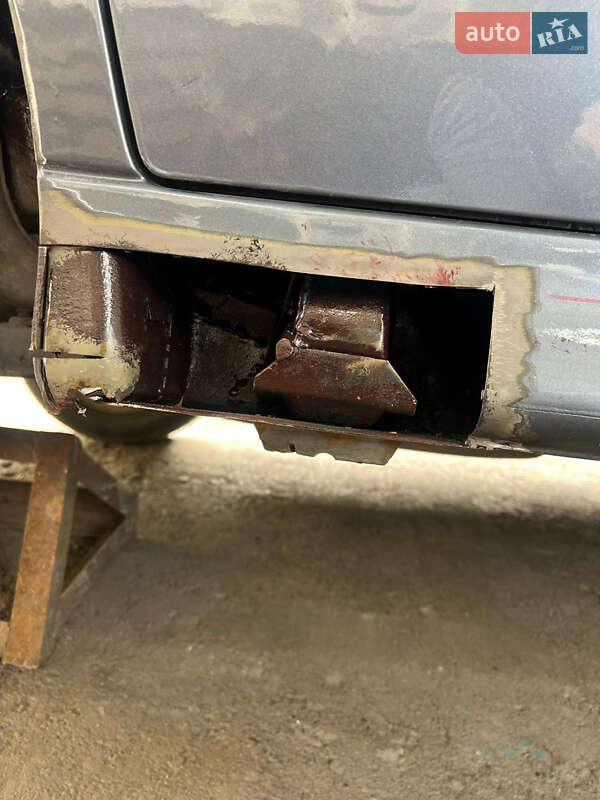 Седан BMW 5 Series 2002 в Житомире