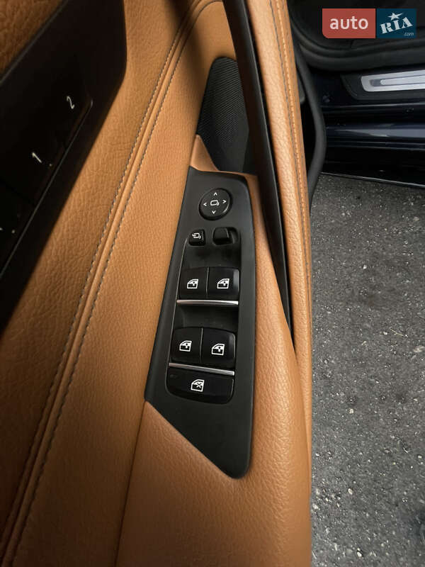 Універсал BMW 5 Series 2018 в Києві фото 32 Універсал BMW 5 Series 2018 в Києві