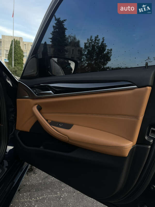 Універсал BMW 5 Series 2018 в Києві фото 40 Універсал BMW 5 Series 2018 в Києві