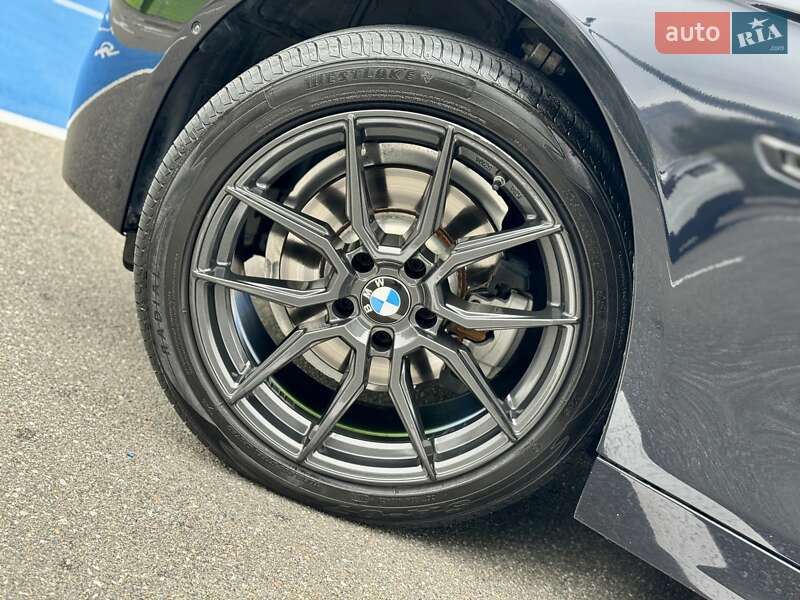 Седан BMW 5 Series 2015 в Киеве
