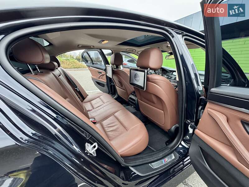 Седан BMW 5 Series 2015 в Киеве