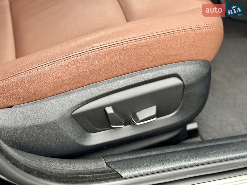 Седан BMW 5 Series 2015 в Киеве