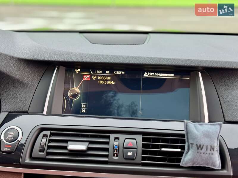 Седан BMW 5 Series 2015 в Киеве