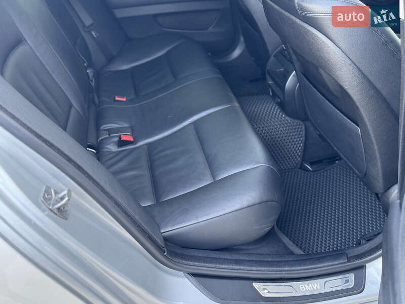 Седан BMW 5 Series 2014 в Сарнах
