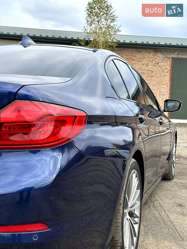 Седан BMW 5 Series 2017 в Дніпрі