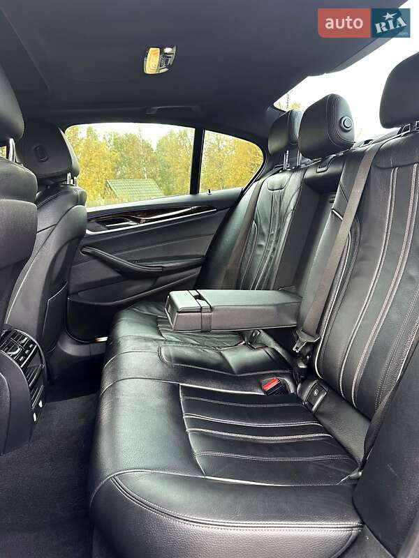 Седан BMW 5 Series 2017 в Дніпрі