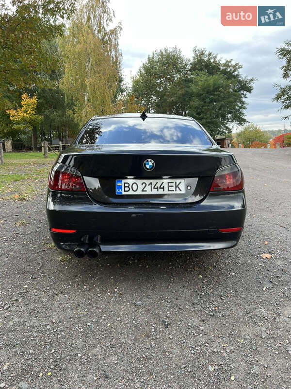Седан BMW 5 Series 2003 в Ровно