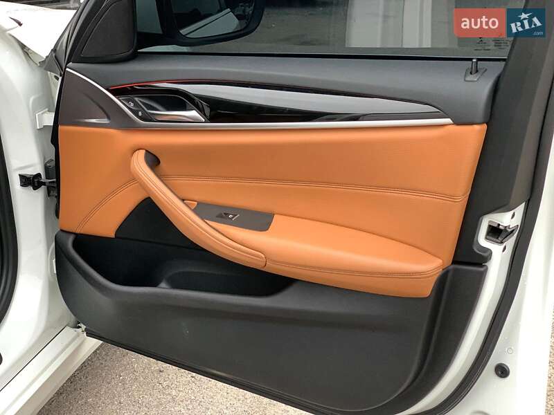 Седан BMW 5 Series 2017 в Виннице фото 19 Седан BMW 5 Series 2017 в Виннице