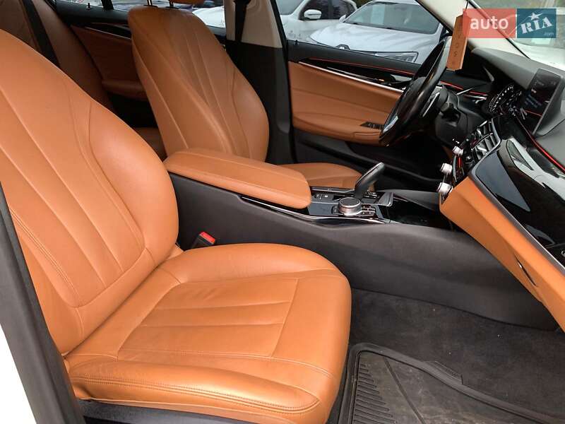 Седан BMW 5 Series 2017 в Виннице фото 37 Седан BMW 5 Series 2017 в Виннице