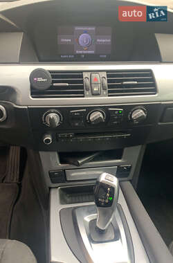 Седан BMW 5 Series 2008 в 