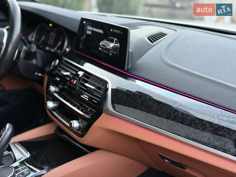 Седан BMW 5 Series 2017 в Миколаєві