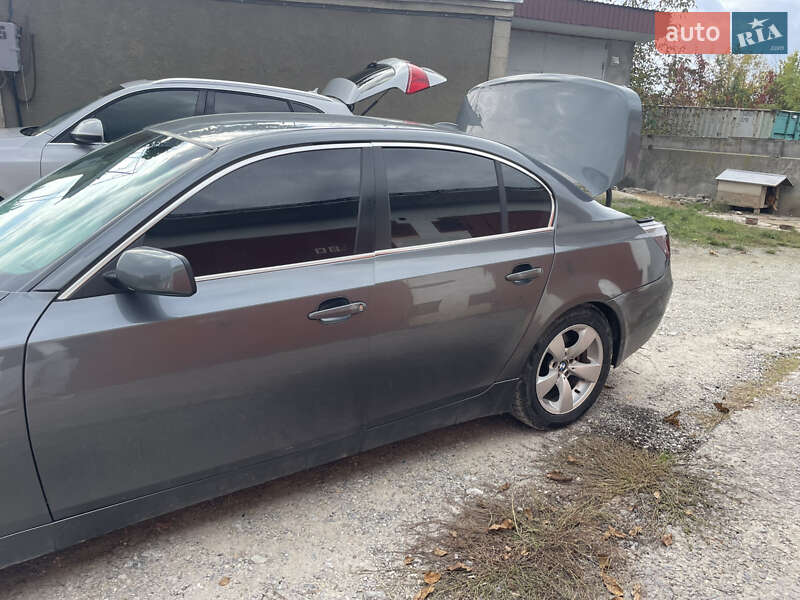 Седан BMW 5 Series 2005 в Каменец-Подольском