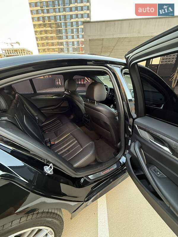 Седан BMW 5 Series 2017 в Києві