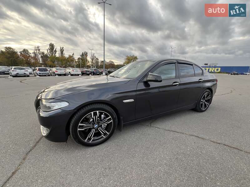 BMW 5 Series 2012 BMW 5 Series 2012