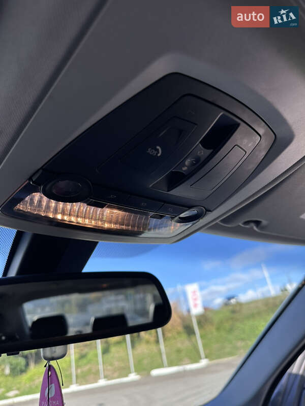 Седан BMW 5 Series 2013 в Чернівцях