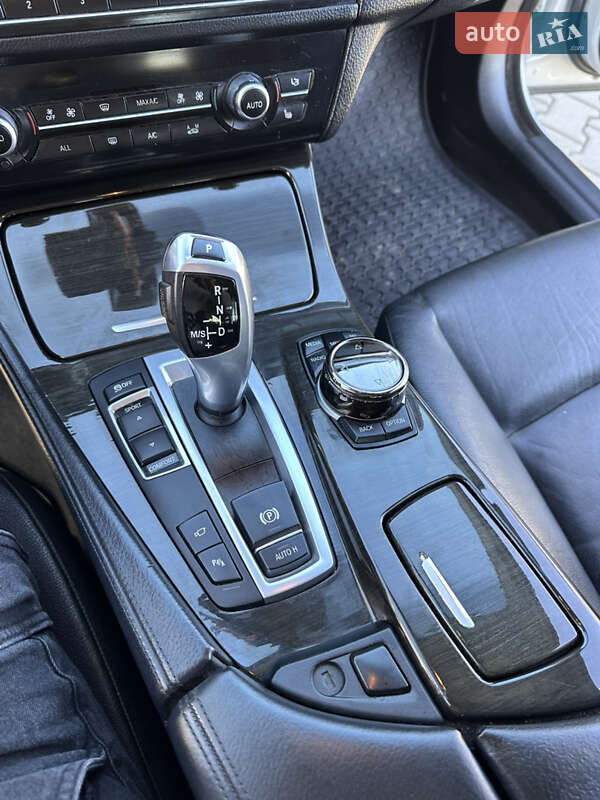 Седан BMW 5 Series 2013 в Чернівцях