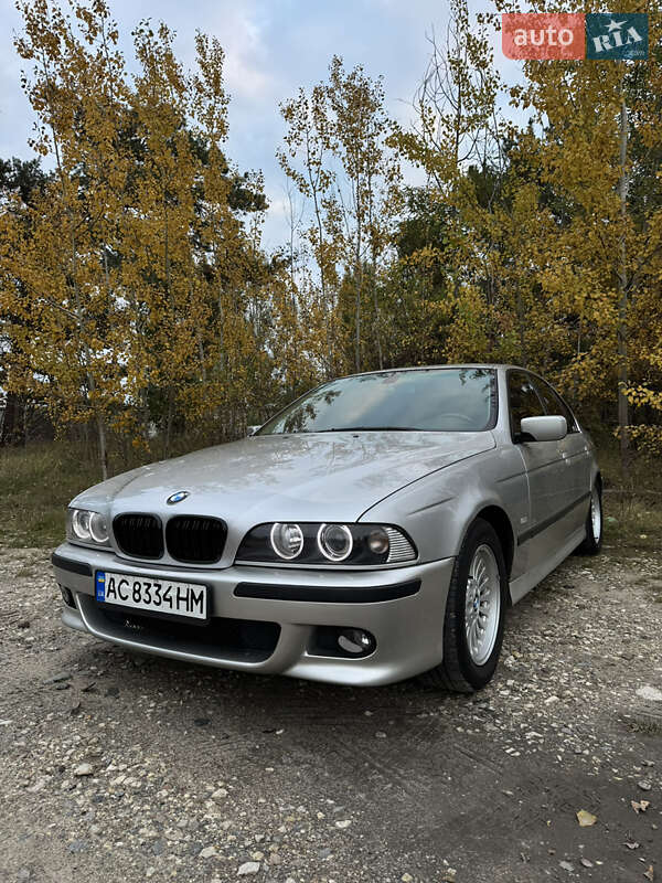 BMW 5 Series 1999