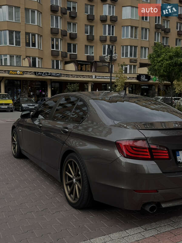 Седан BMW 5 Series 2010 в Києві