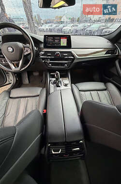 Седан BMW 5 Series 2019 в 