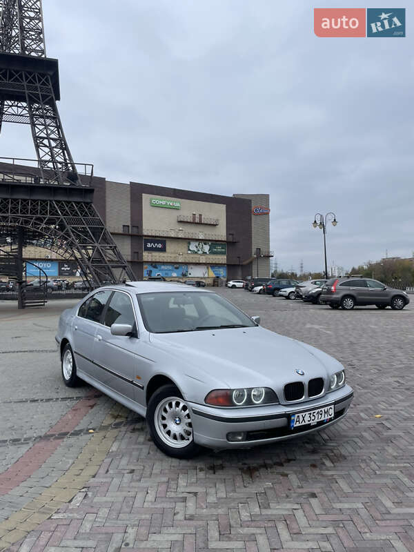 Седан BMW 5 Series 1998 в Харкові
