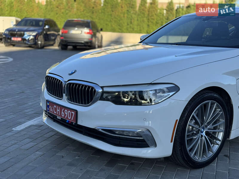 Седан BMW 5 Series 2018 в Ровно фото 31 Седан BMW 5 Series 2018 в Ровно