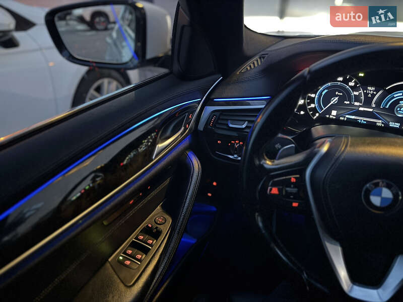 Седан BMW 5 Series 2018 в Ровно фото 85 Седан BMW 5 Series 2018 в Ровно