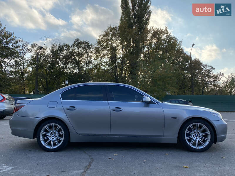 Седан BMW 5 Series 2004 в Харкові