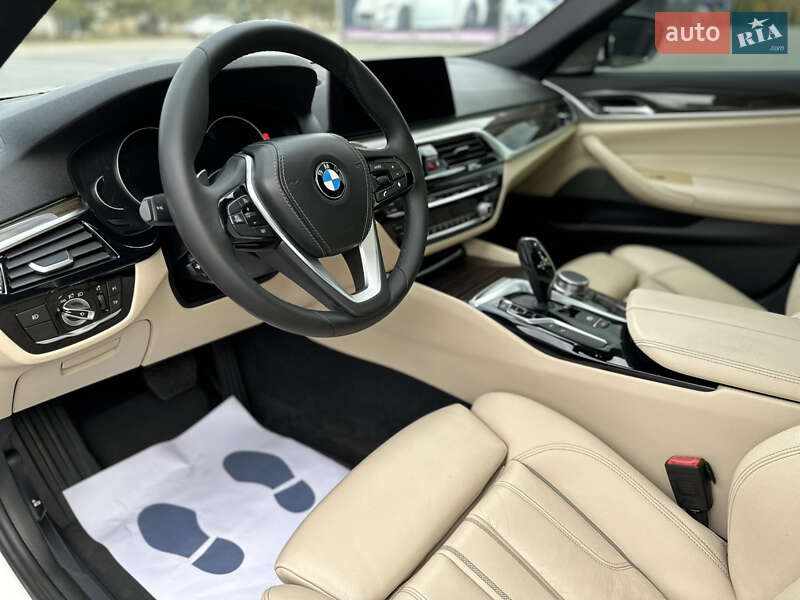 Седан BMW 5 Series 2017 в Самборе фото 10 Седан BMW 5 Series 2017 в Самборе