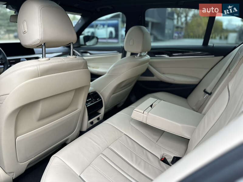 Седан BMW 5 Series 2017 в Самборе фото 14 Седан BMW 5 Series 2017 в Самборе