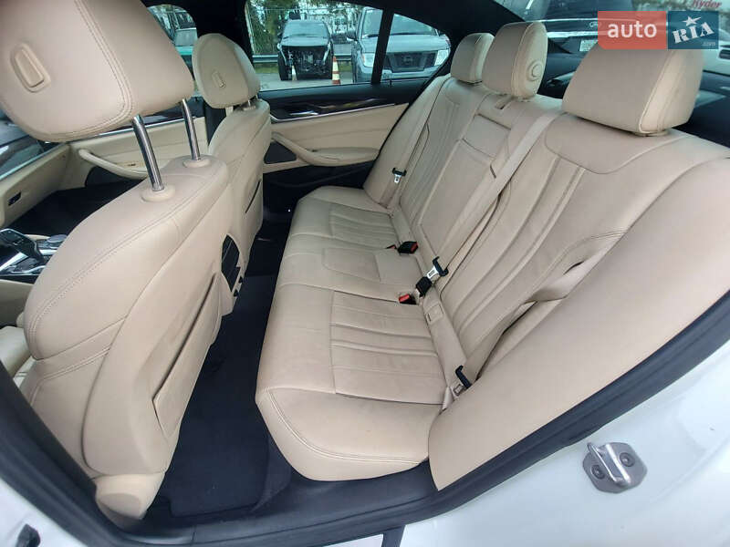 Седан BMW 5 Series 2017 в Самборе фото 29 Седан BMW 5 Series 2017 в Самборе